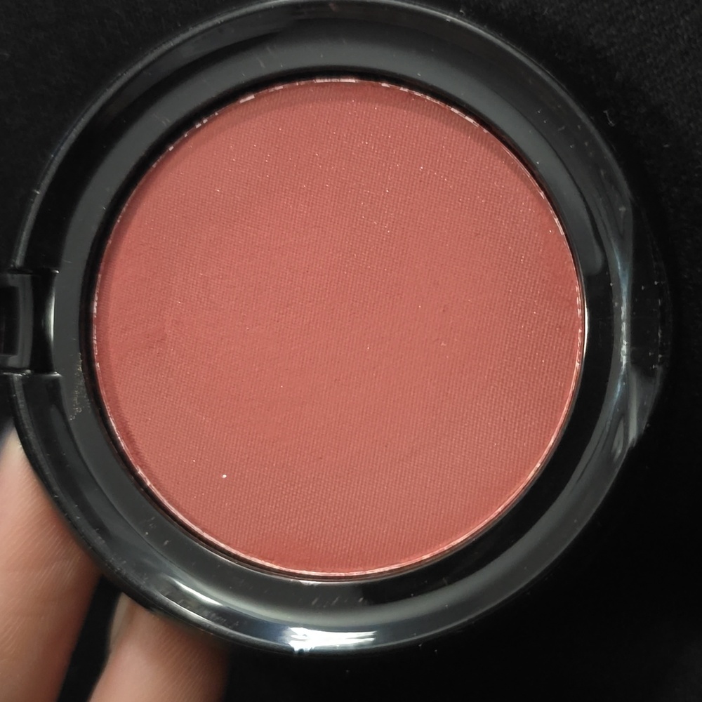 Marc Jacobs Omega Shadow in 560 O!Mercy. New Without Box.